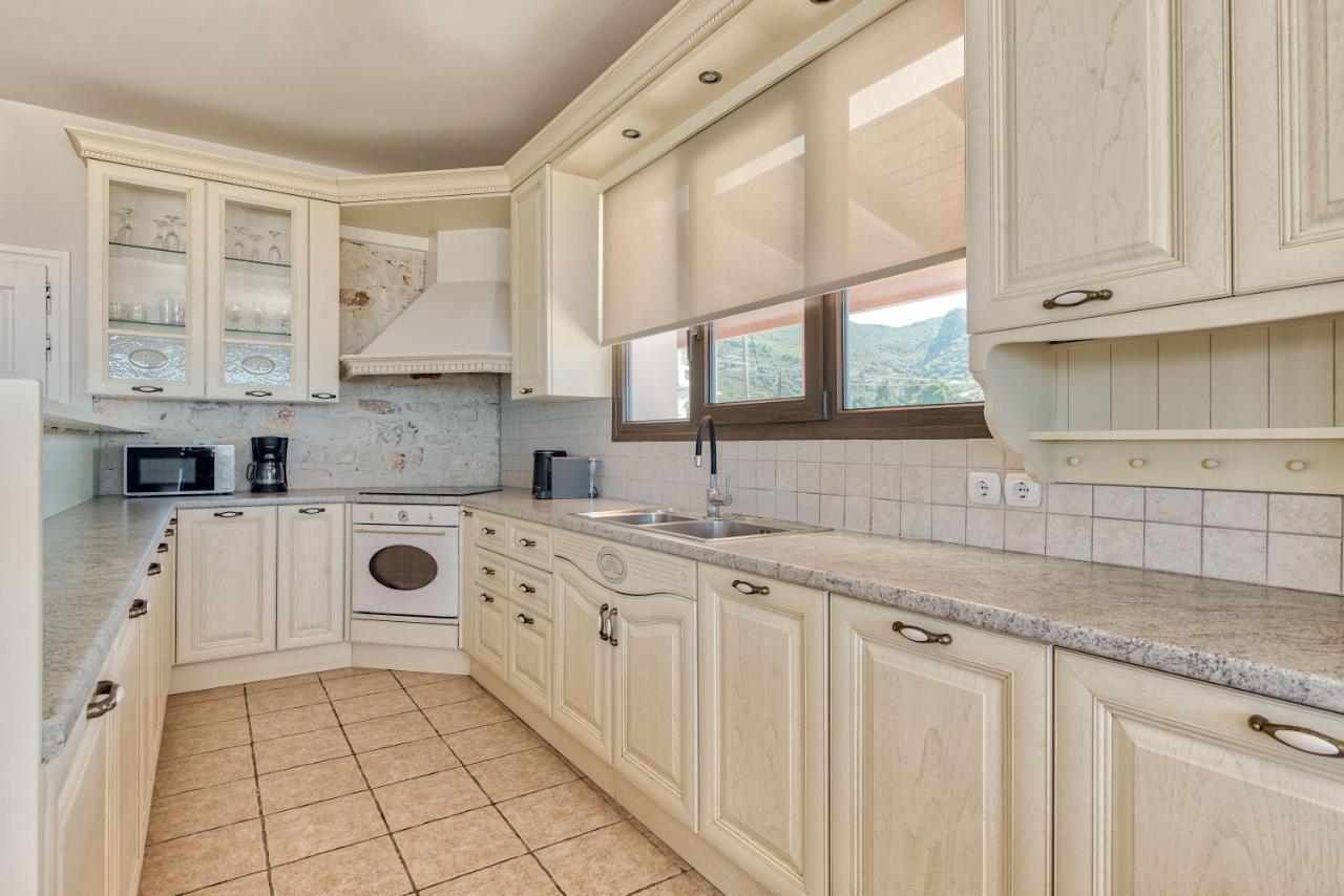 Ananta Blue Residence Argassi Dış mekan fotoğraf
